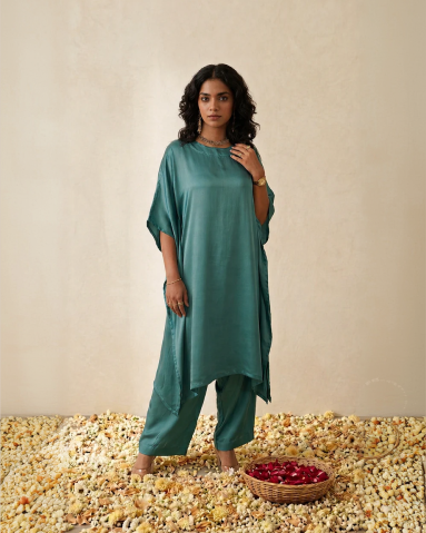 Neer Kaftan Set